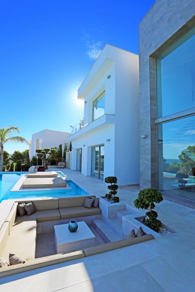 villa, terrace, pool, garden, sea view, city view, mountain view, bbq, opened summer kitchen