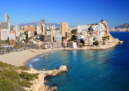 Benidorm : Le « Manhattan espagnol » qui attire les touristes du monde entier